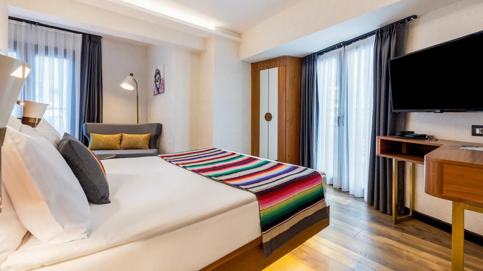 Hay Hotel Alsancak Izmir 3*,