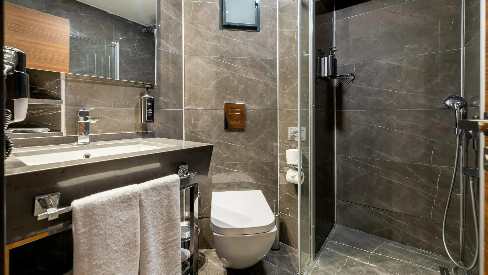 ***  Hay Hotel Alsancak Izmir Turkey
